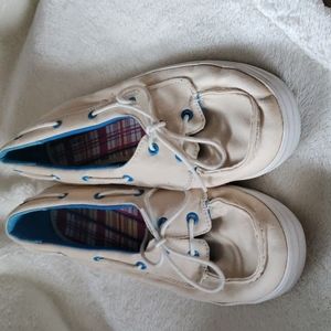 LL Bean woman size 9.5 slip-on shoes